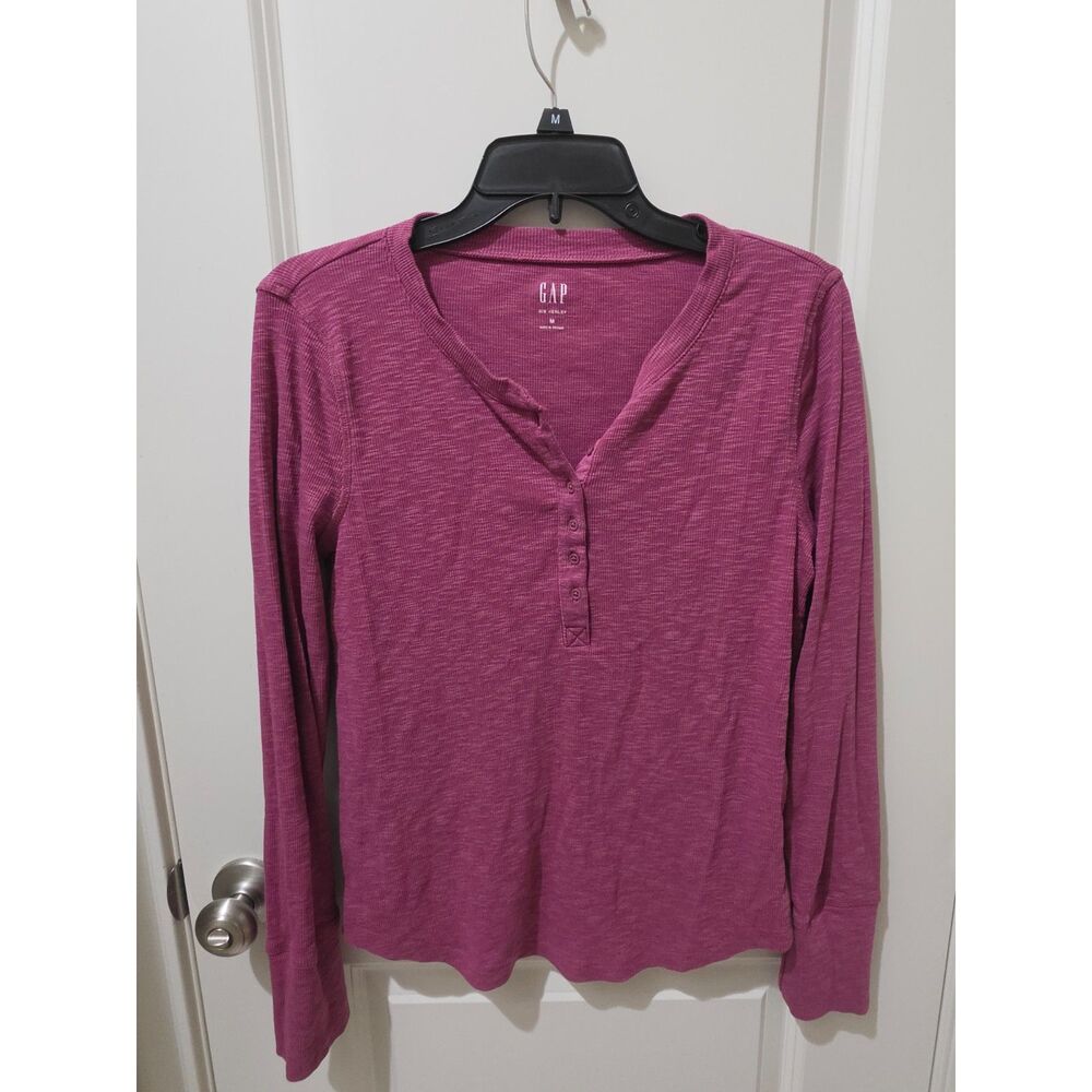 Women's GAP Pink Rib Henley Size Medium